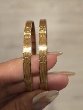 Gold-Tone Screw Motif Bangle Bracelets - Women Jewelry